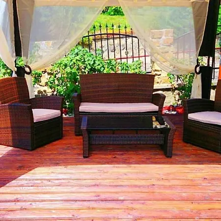 Radosc Bed & Breakfast